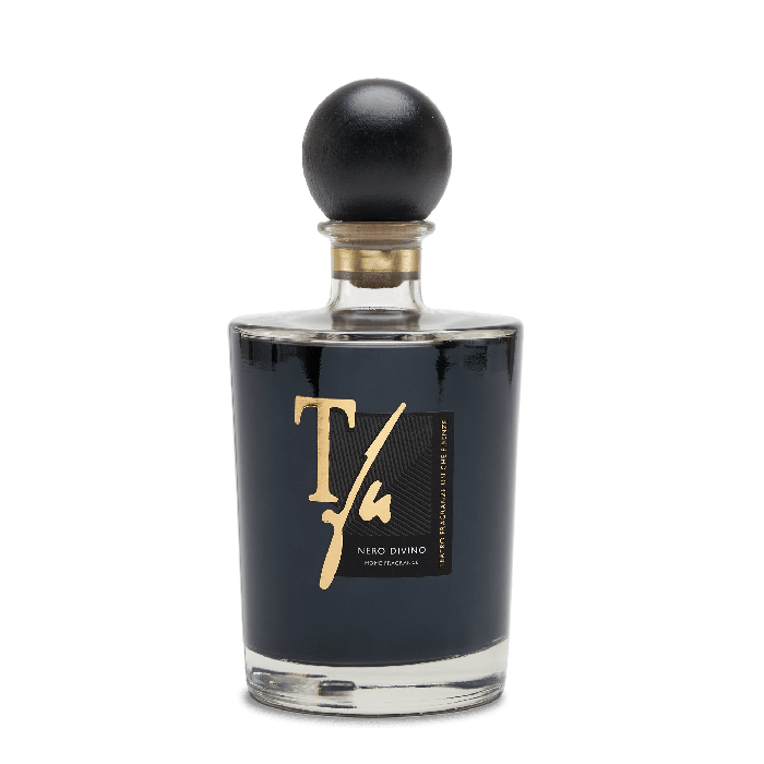 Nero Divino Diffuser with sticks